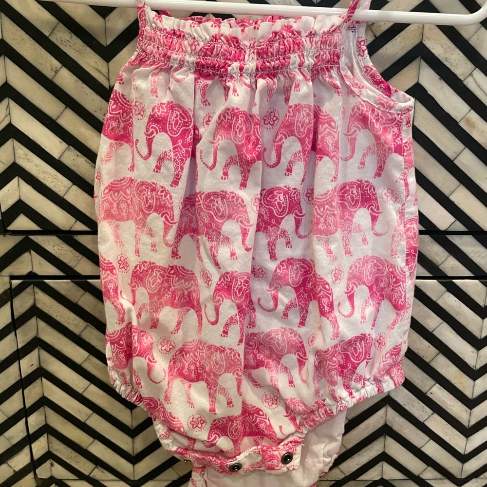 Pink elephant bubble